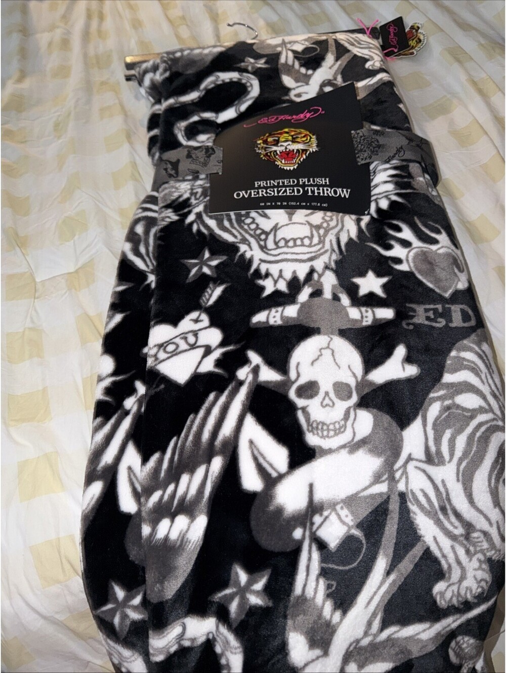 ED HARDY Black Plush Oversized Throw Blanket 60x70 Skull Heart Tiger Dice Y2K